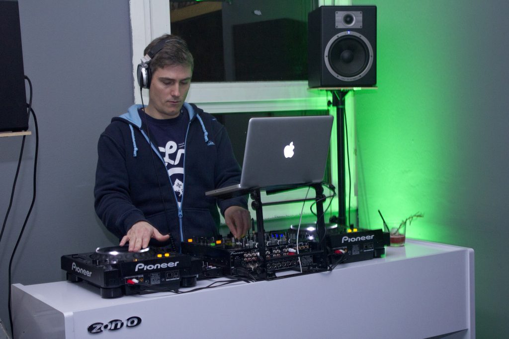 Kickoff 2014 DJ